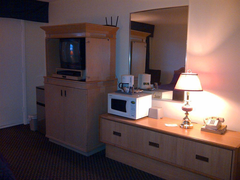 Lord Nelson Motel Kingston Exteriör bild