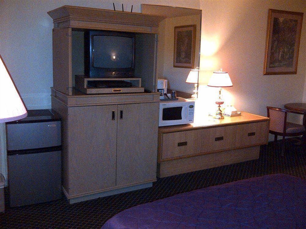 Lord Nelson Motel Kingston Exteriör bild